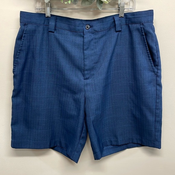 Izod XFG Performance Golf Shorts Flat Front Navy 38 - Picture 1 of 13